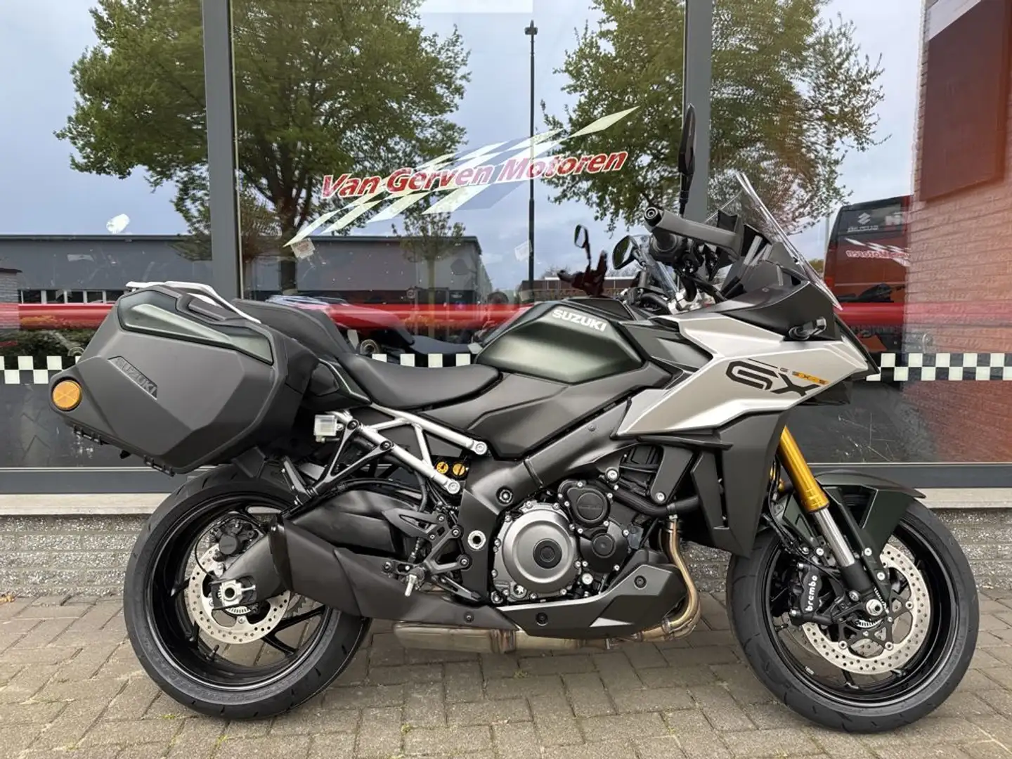 Suzuki GSX-S 1000GX - 1