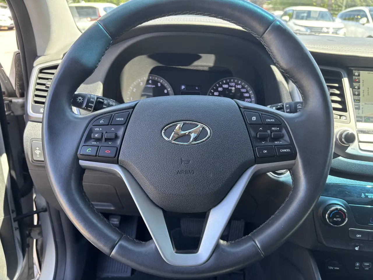 Hyundai TUCSON снимка Hyundai TUCSON