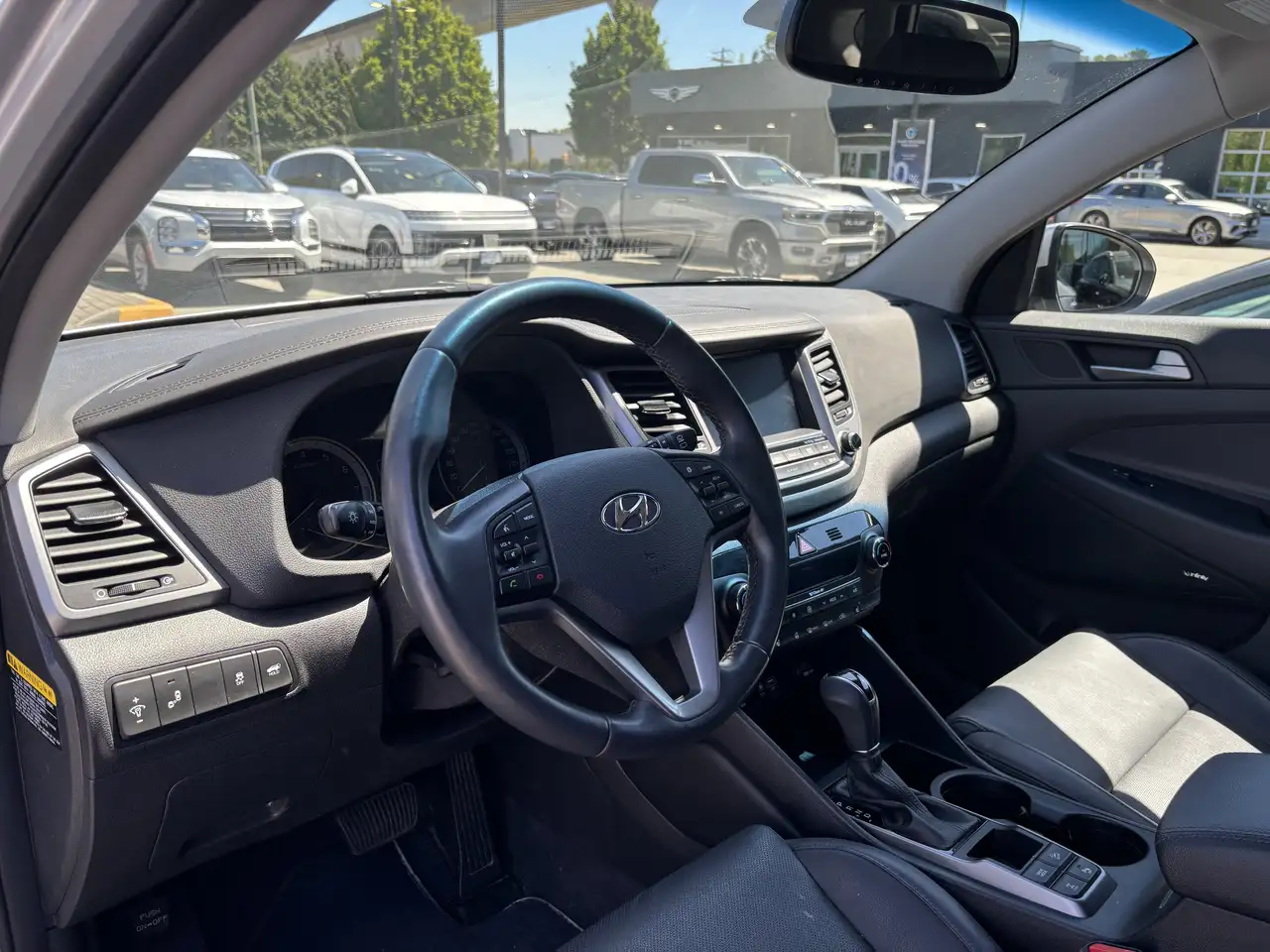 Hyundai TUCSON снимка Hyundai TUCSON