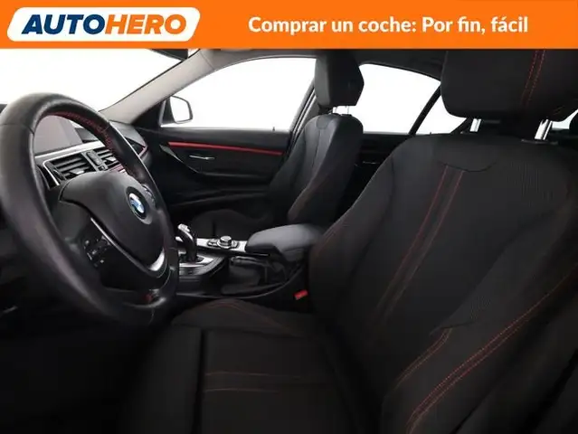 BMW 3 Series view 11
