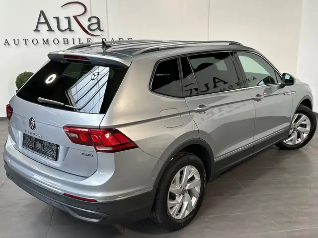 Volkswagen Tiguan Allspace view 5