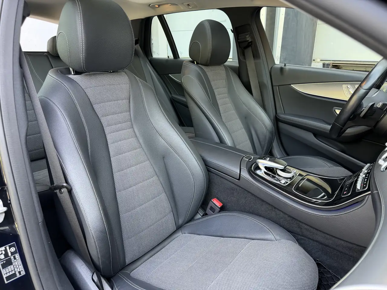 Mercedes-Benz E-Class de Avantgarde LED Pano Distronic Rü-Kamera, миниатюра 27