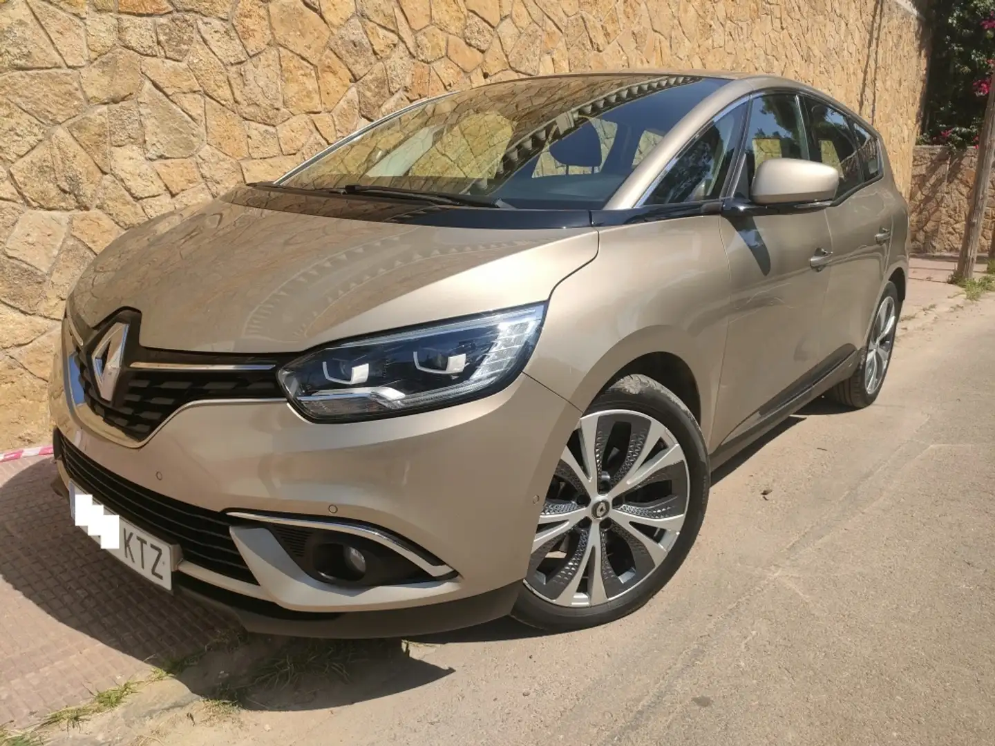 Renault Scenic 1.3 TCe GPF Zen 103kW Beige - 1