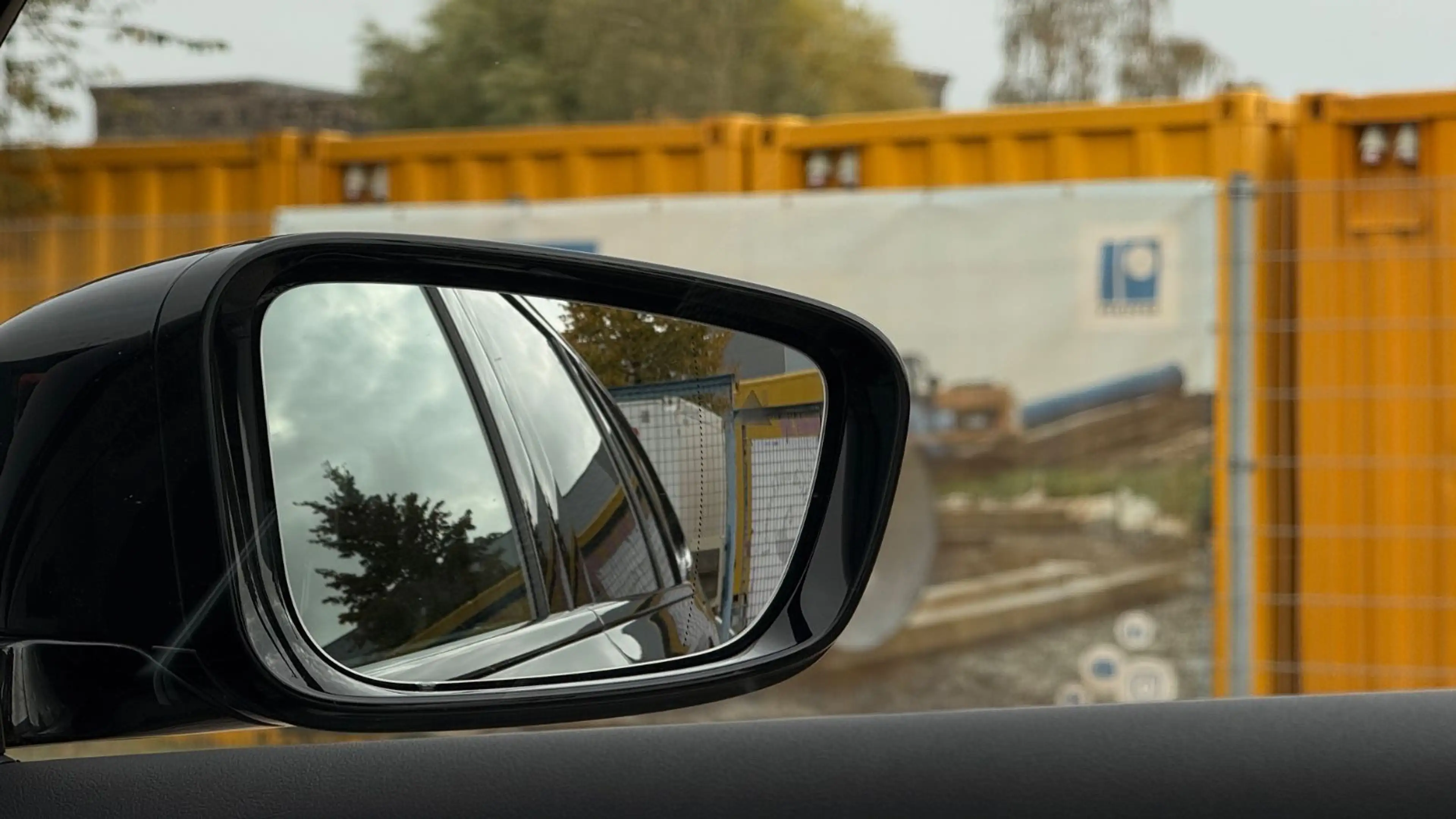 BMW 340 Touring xDrive Laser 360° H&K StHzg AHK — photo 36