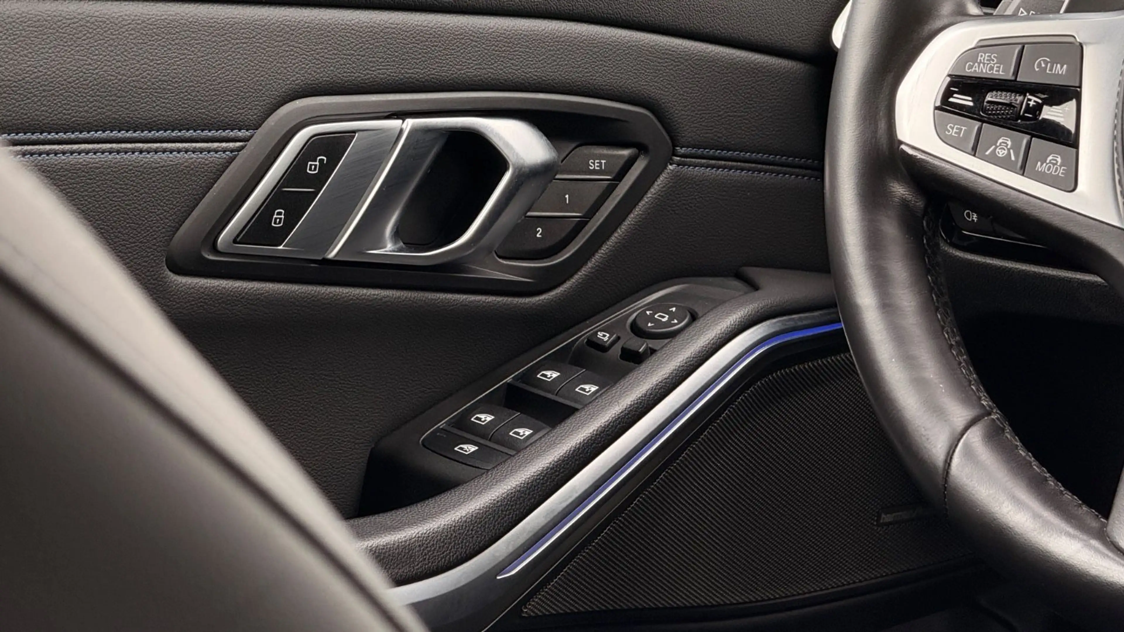 BMW 340 Touring xDrive Laser 360° H&K StHzg AHK — photo 23