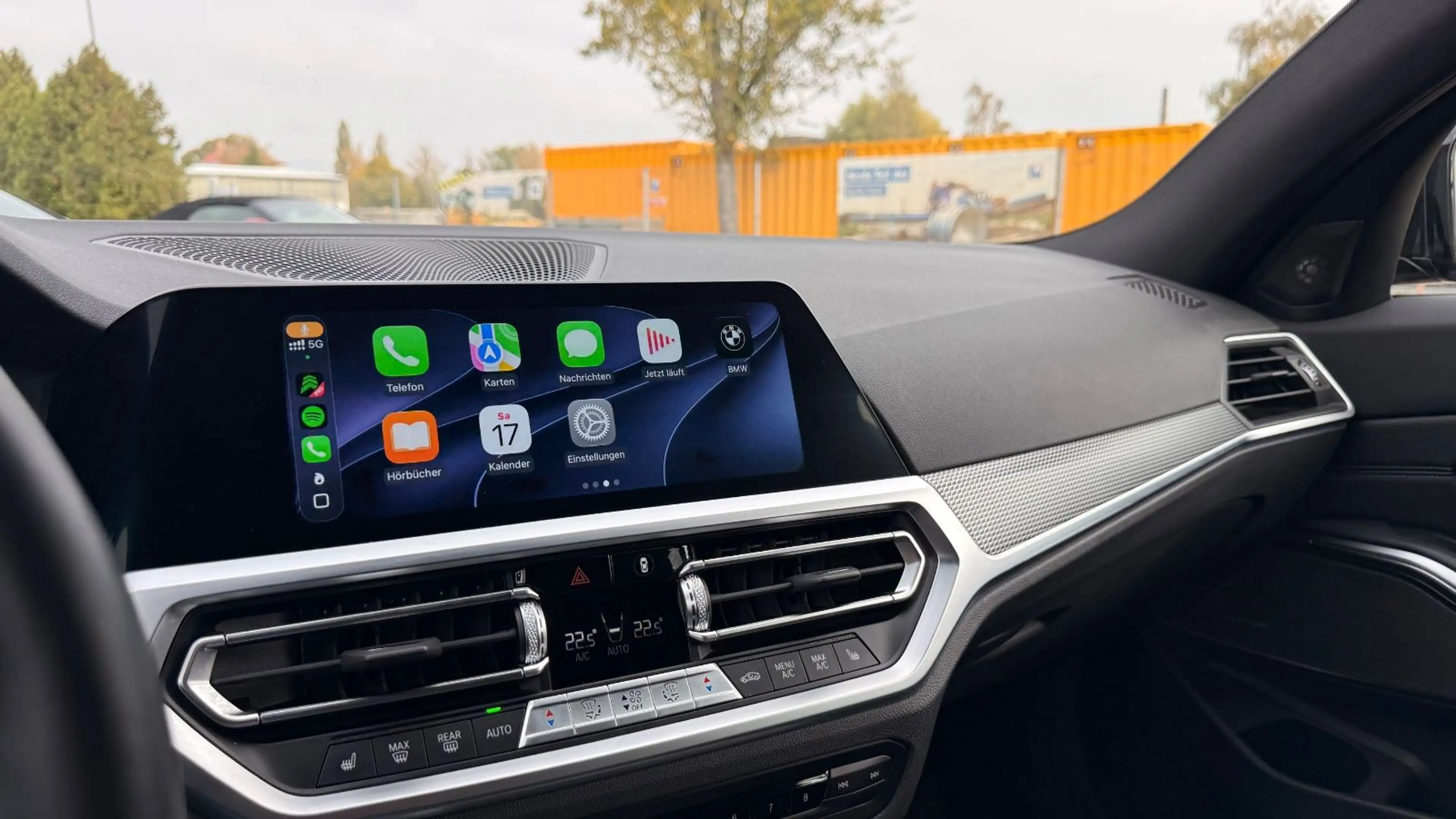 BMW 340 Touring xDrive Laser 360° H&K StHzg AHK — photo 30