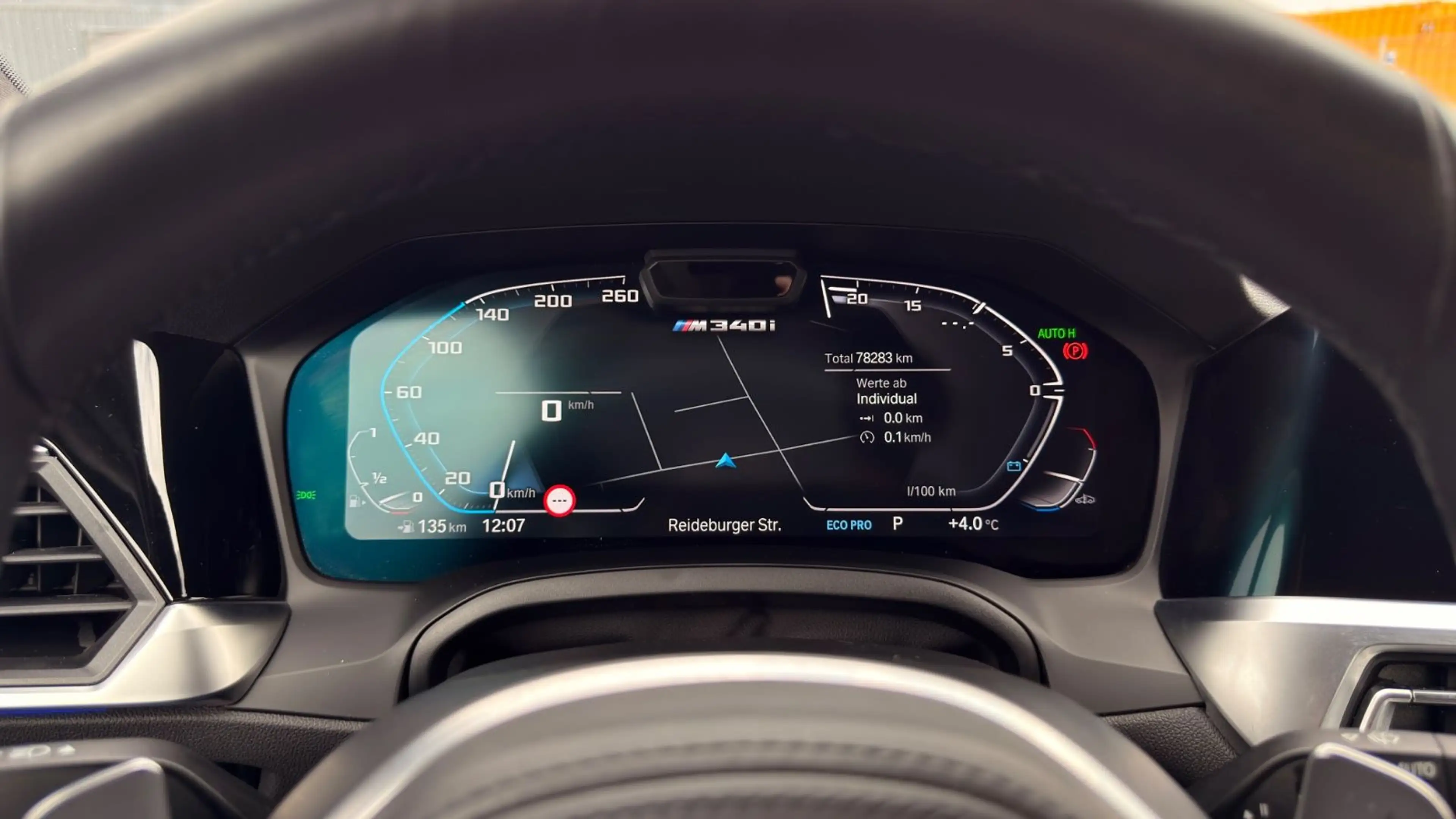 BMW 340 Touring xDrive Laser 360° H&K StHzg AHK — photo 26