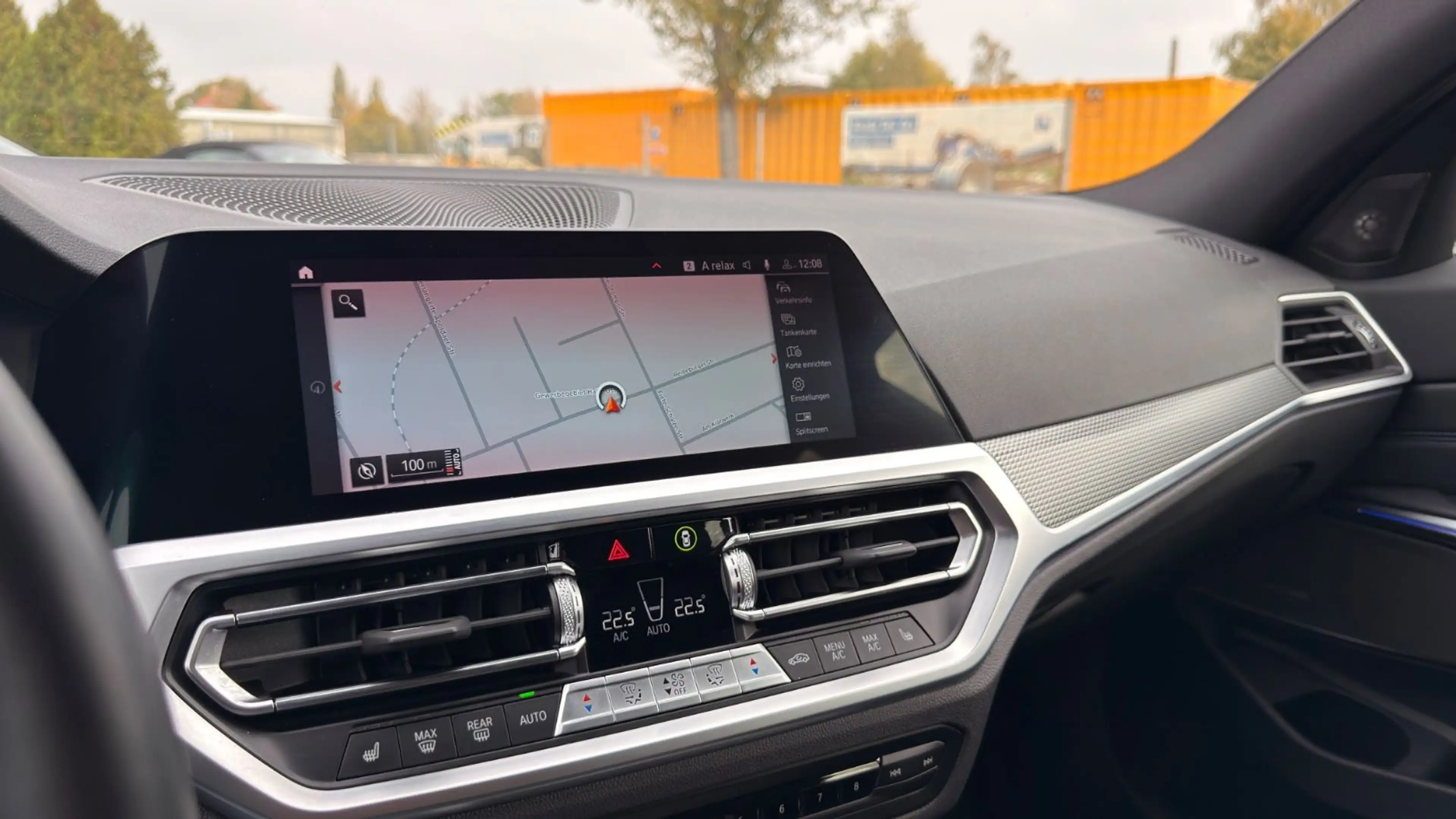 BMW 340 Touring xDrive Laser 360° H&K StHzg AHK — photo 31