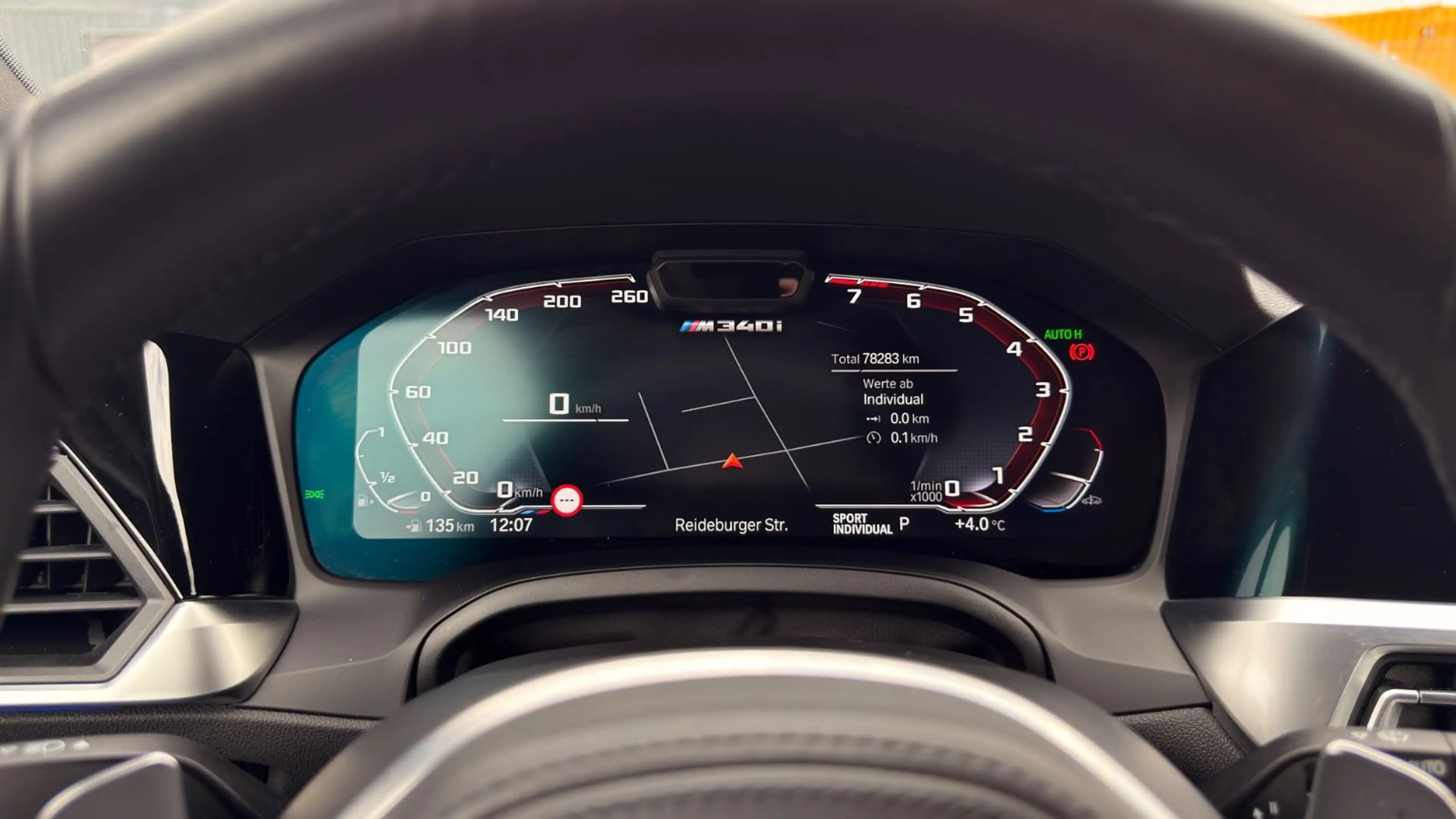 BMW 340 Touring xDrive Laser 360° H&K StHzg AHK — photo 25