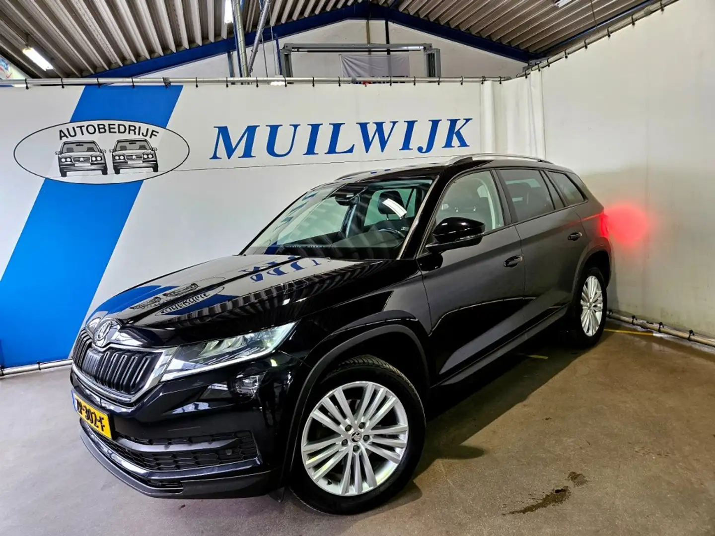 Skoda Kodiaq 1.5 TSI Business Edition / 7 Persoons / Navi / Ful Zwart - 1