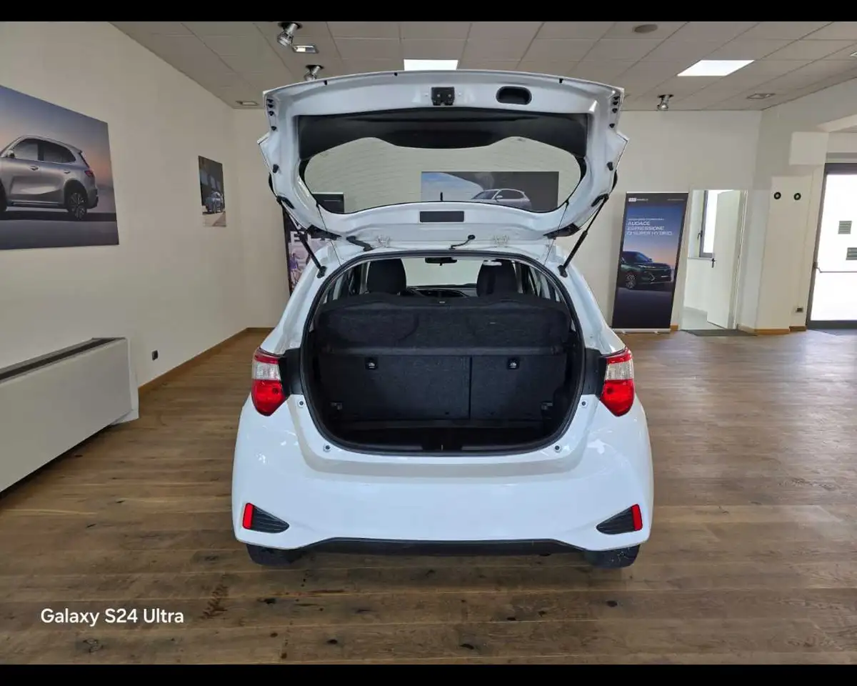 Toyota Yaris — photo 15 sur 16