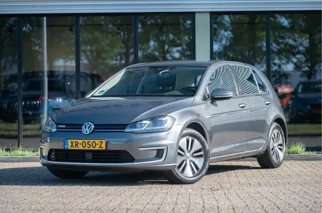 Volkswagen e-Golf | 90% SOH | Navi | ACC | Camera | Stoelverw. | App