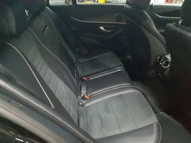 Mercedes-Benz E-Class view 14