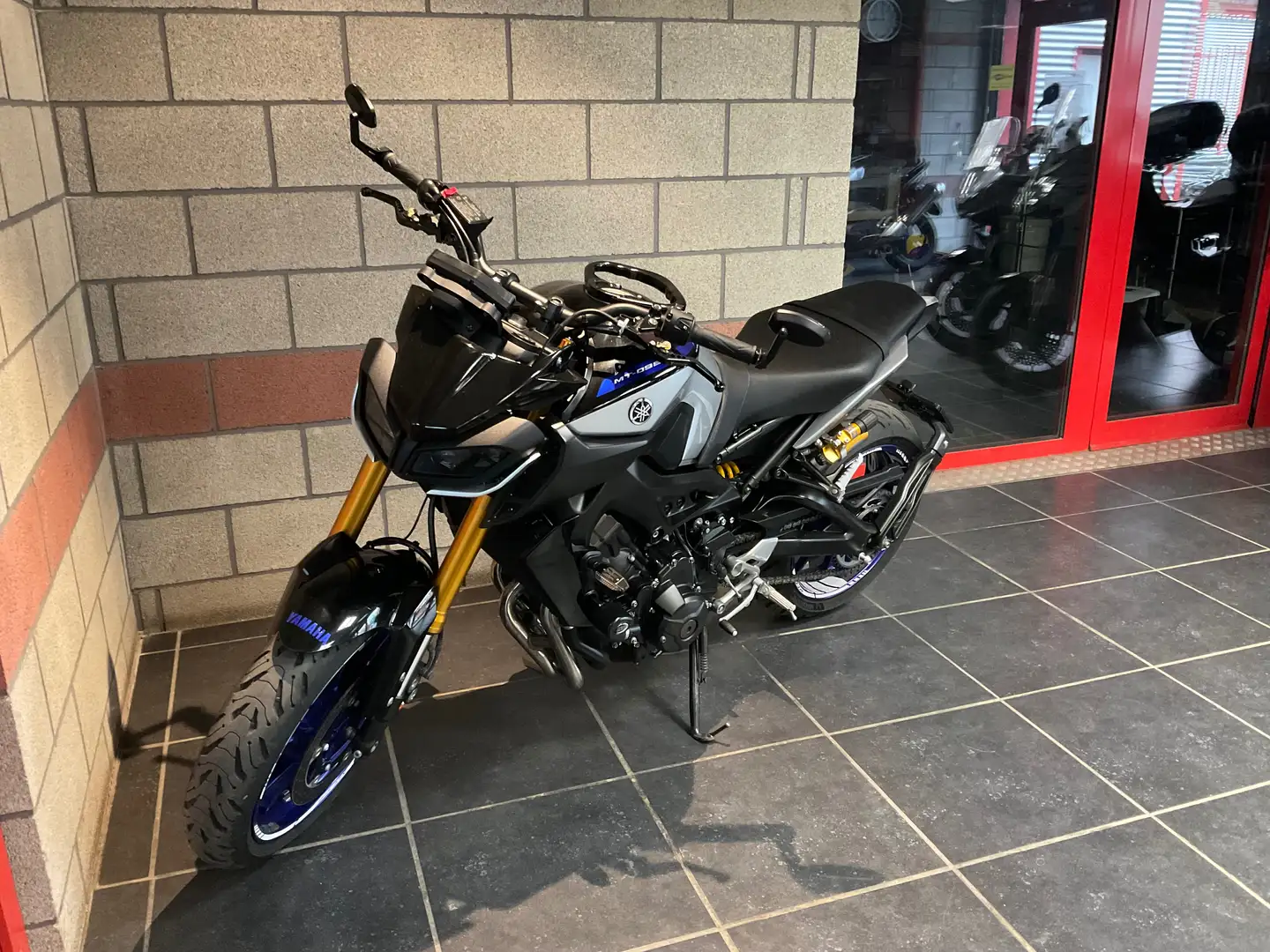 Yamaha MT-09 SP - 2