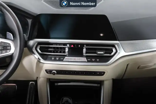 BMW 3 Series view 12