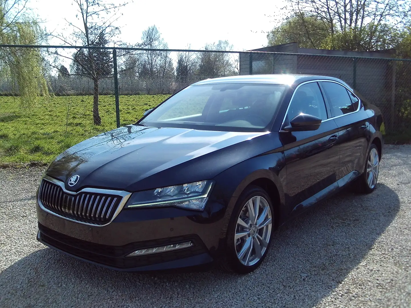 Skoda Superb BENZINE 90dkm 150PK TURBO Camera 18"Alu TOP nw 020 Zwart - 2