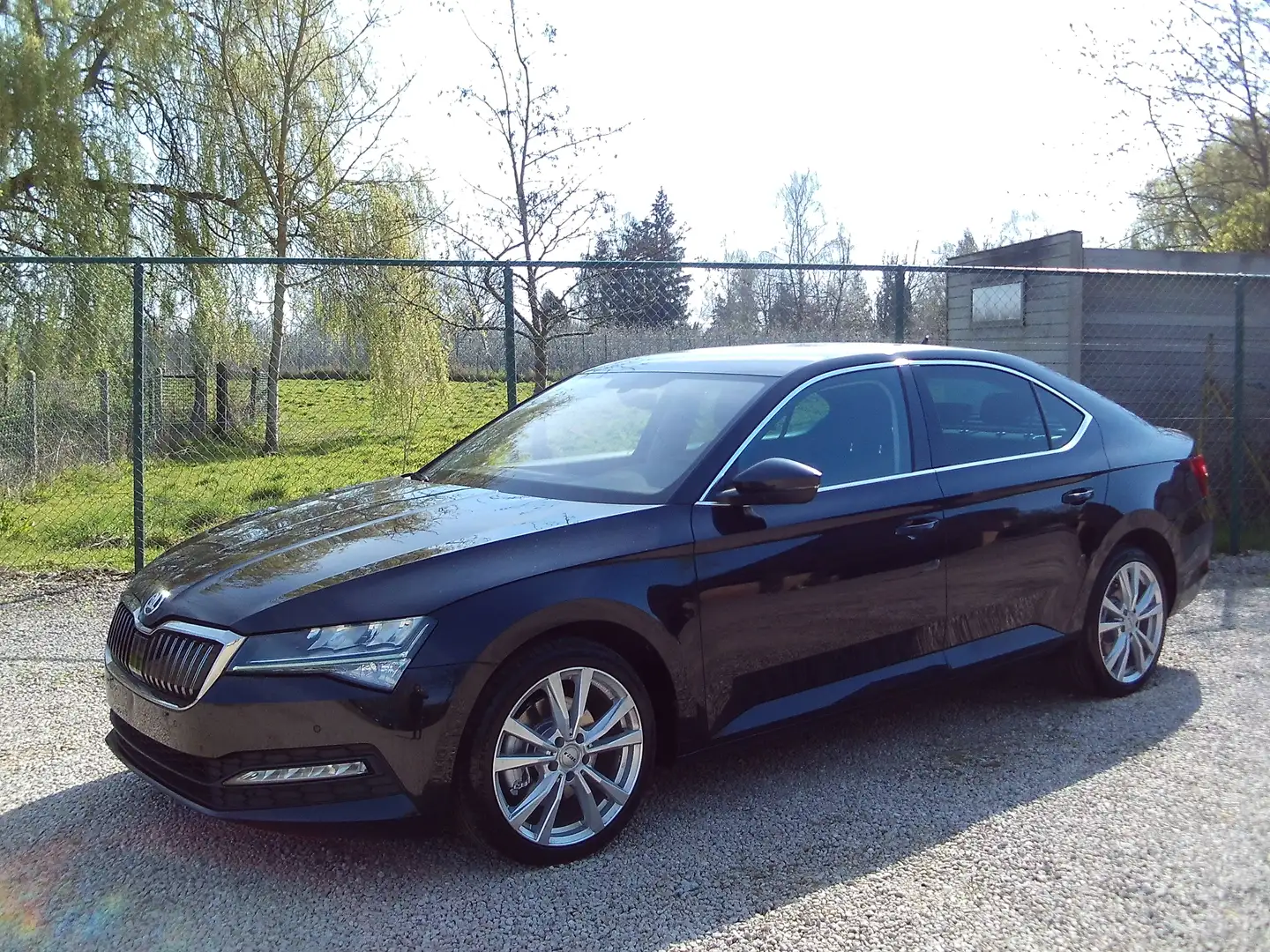 Skoda Superb BENZINE 90dkm 150PK TURBO Camera 18"Alu TOP nw 020 Zwart - 1