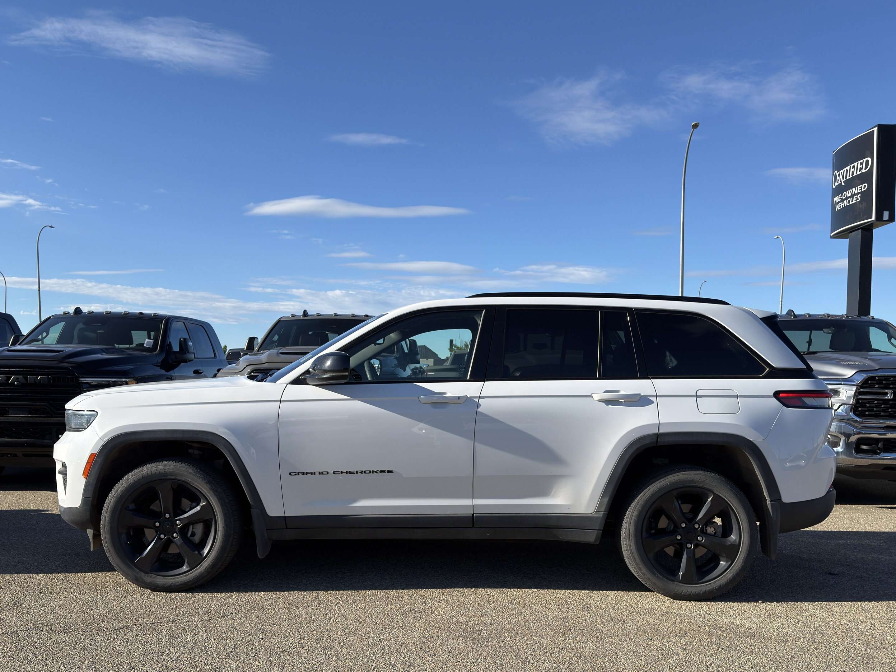 2023 Jeep Grand Cherokee Altitude — снимка 1