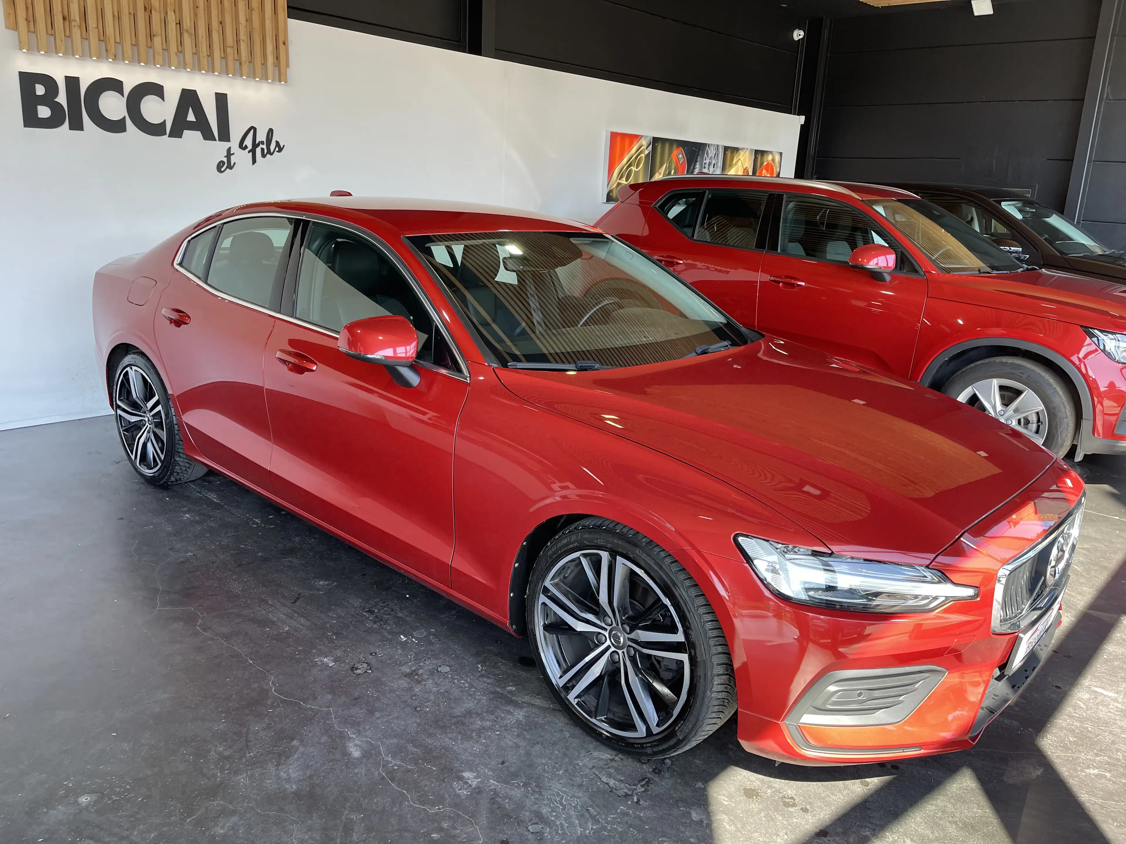 Volvo S60 S60 2.0 T4 R-Design Geartronic — photo 2