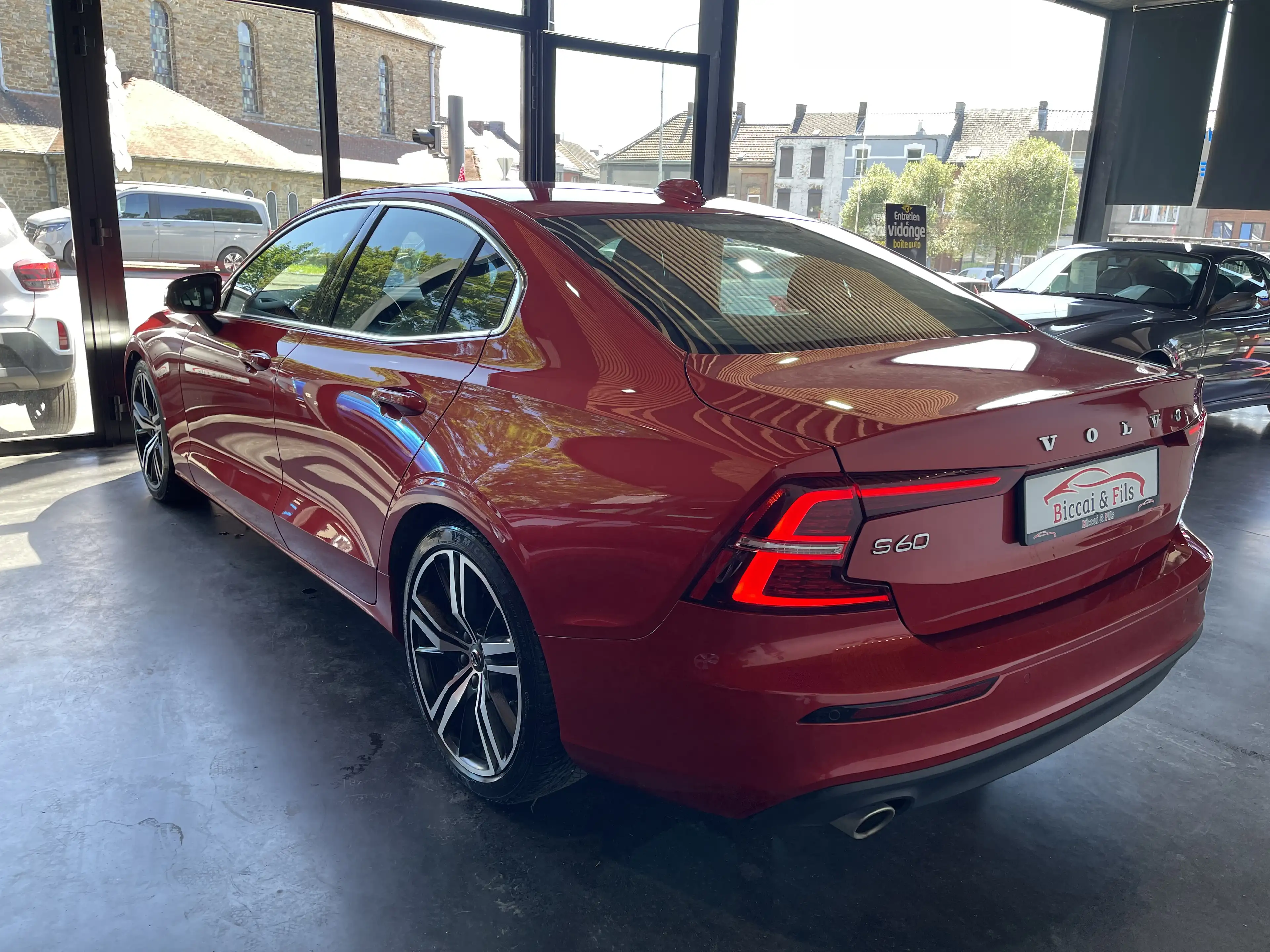 Volvo S60 S60 2.0 T4 R-Design Geartronic — photo 4
