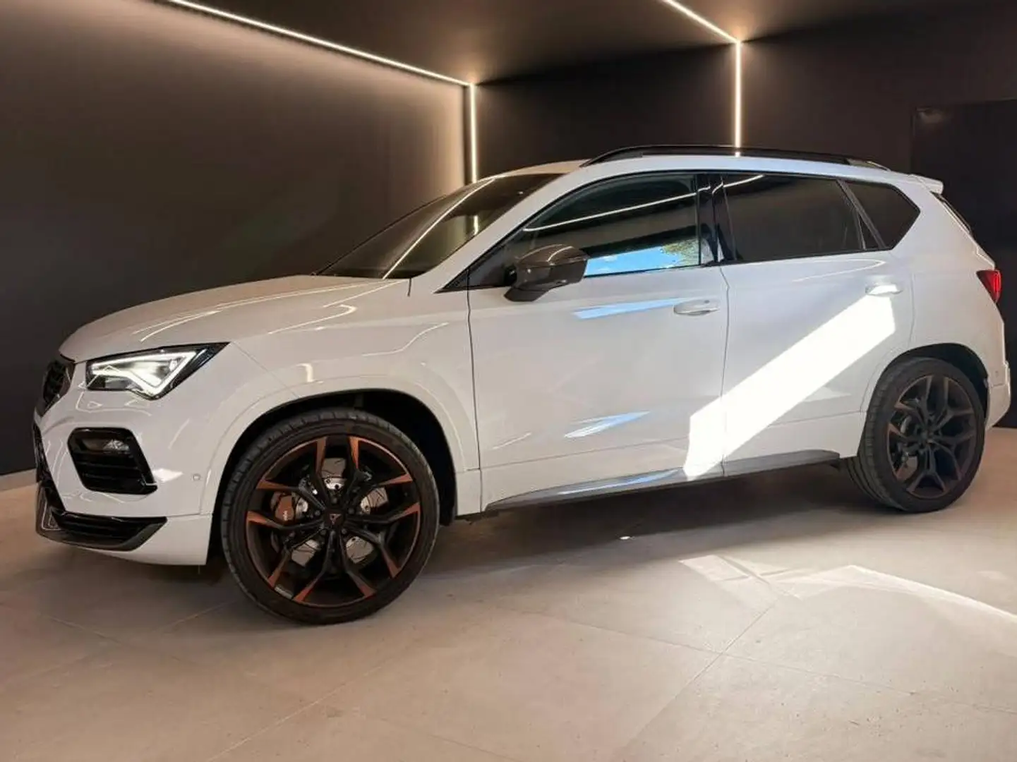 CUPRA Ateca ATECA 2.0 TSI 300 LIMITED ED. CON AKRAPOVIC DSG 4DRIVE Limited Edition con Akrapovic Blanco - 1