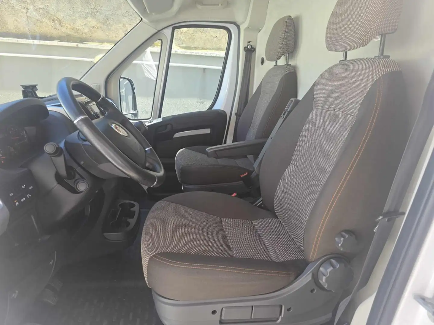 Fiat Ducato 35 2.3 MJT 160CV PLM-TA Furg.Maxi Blanc - 2