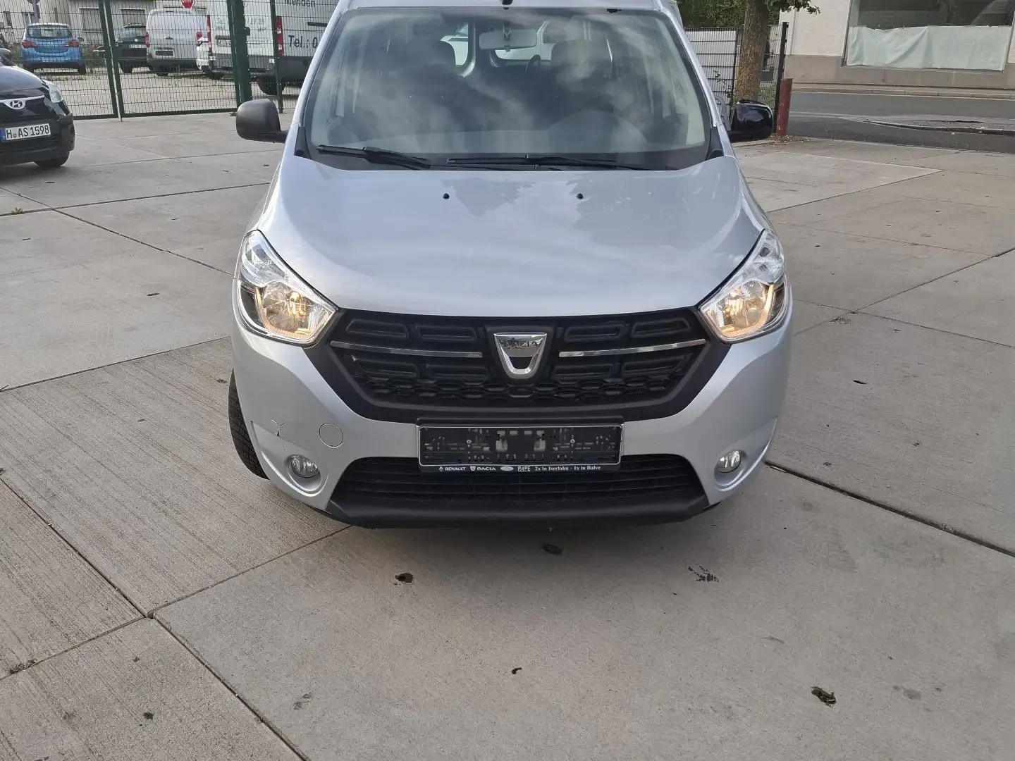 Dacia Dokker Comfort Grau - 2