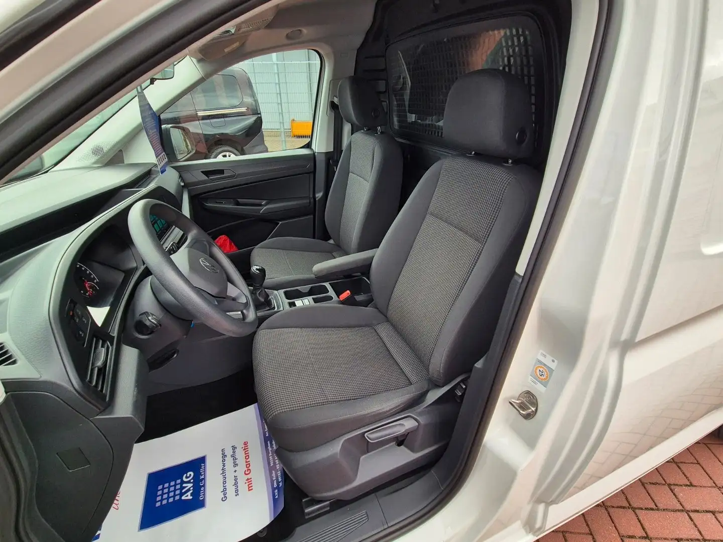 Volkswagen Caddy Cargo Maxi 2,0TDI, AHK, Hecklappe, TÜV neu Blanc - 2