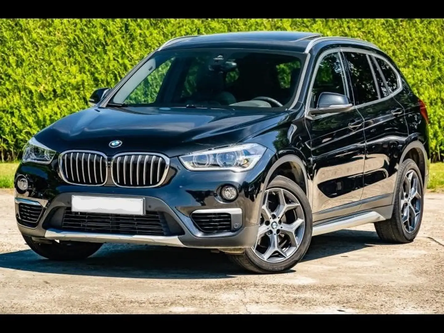BMW X1 X1 sDrive18i Aut. xLine Noir - 1
