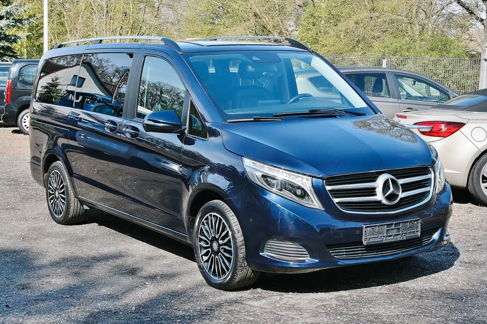 Mercedes-Benz V 250 CDI EDITION lang+LED+Navi+Leder+HZ+Totw+SH plava - 2