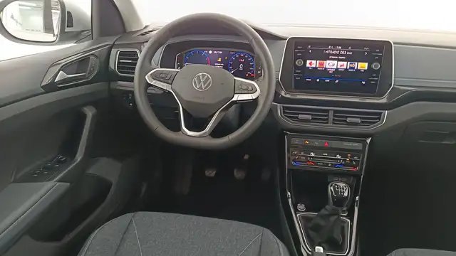 Volkswagen T-Cross view 10