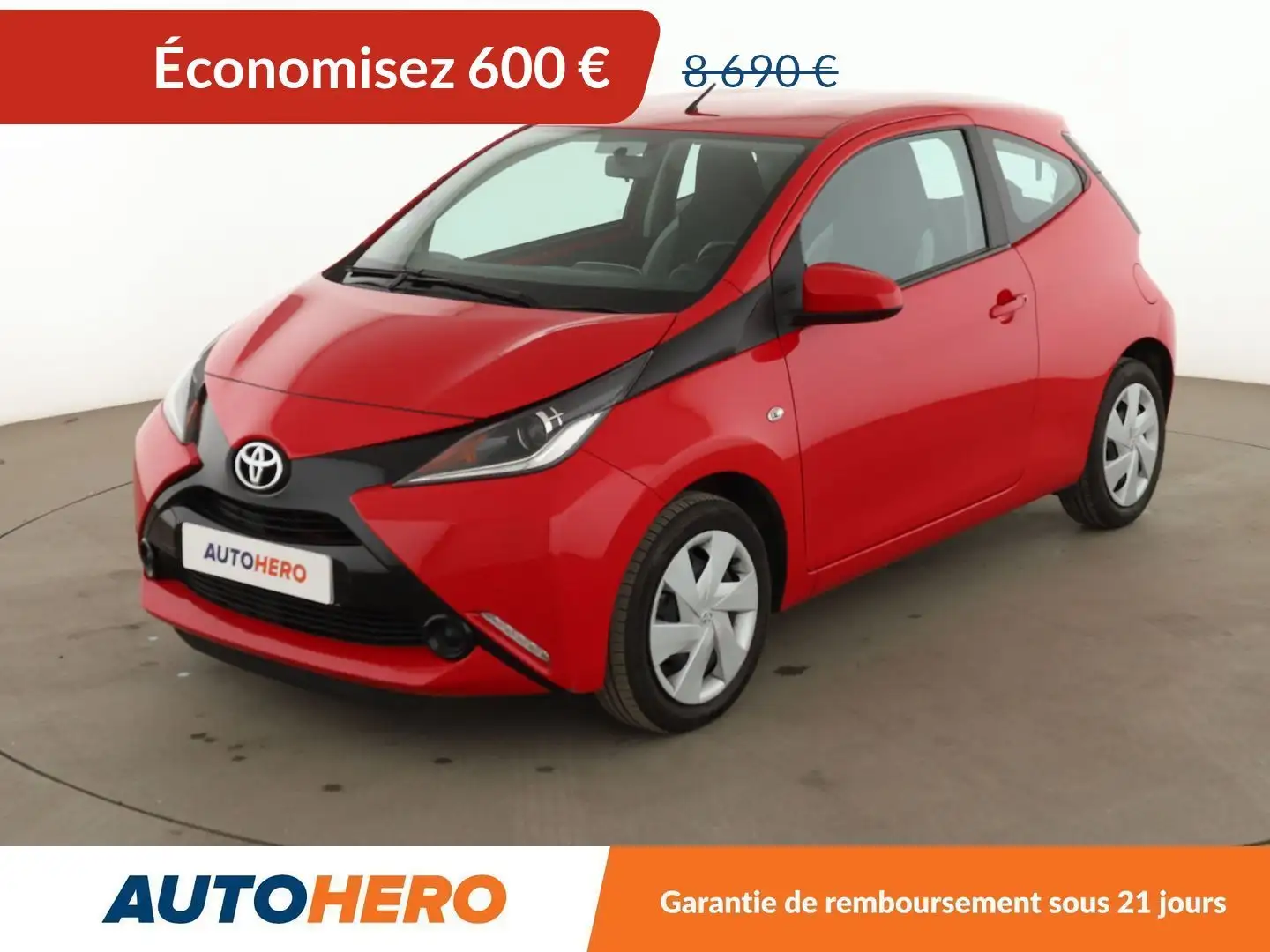 Toyota Aygo 1.0 VVT-i X-Play Rouge - 1