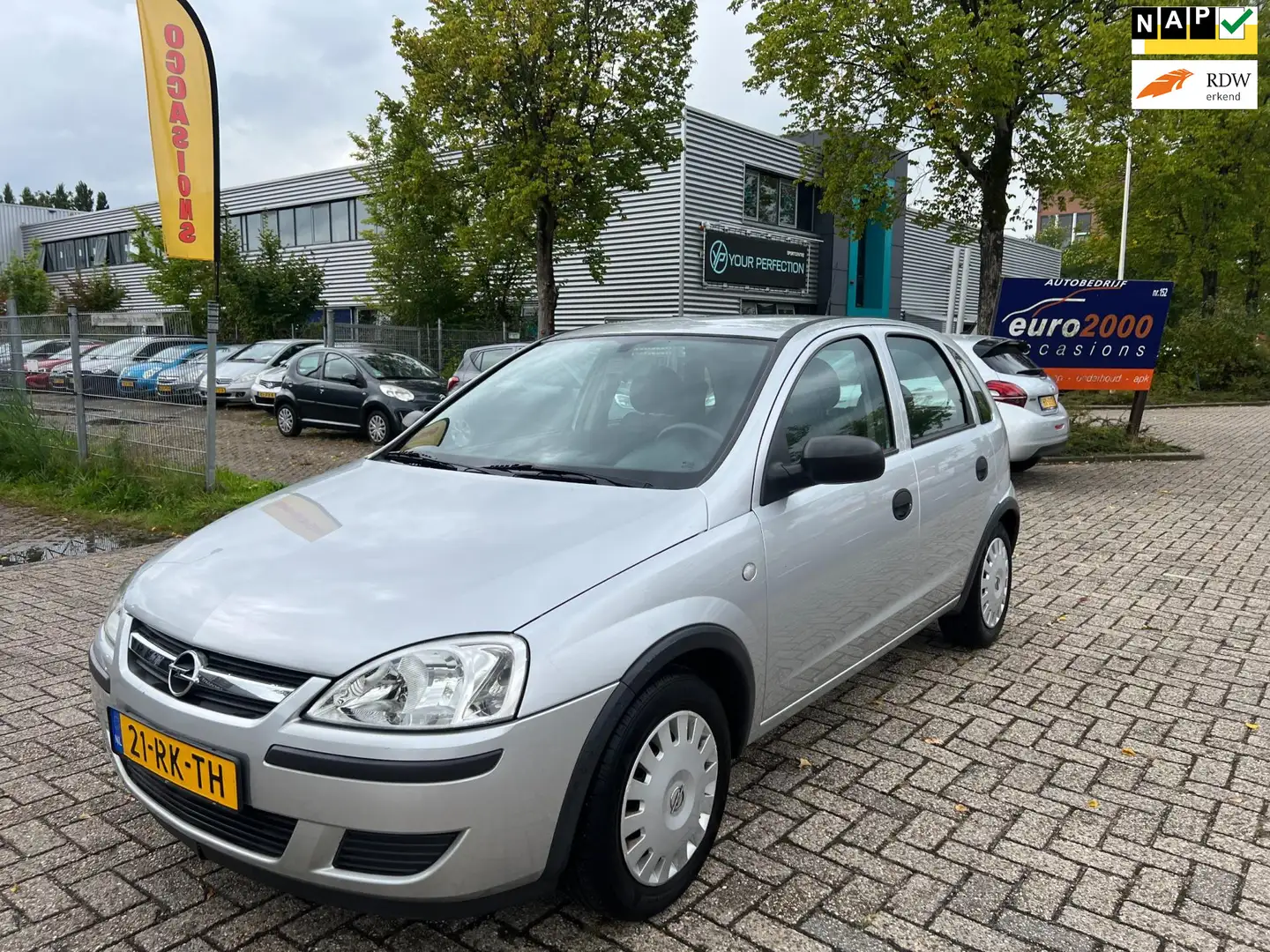 Opel Corsa 1.2-16V Rhythm - APK T/M 18-06-2026 - NETJES ! Grijs - 1