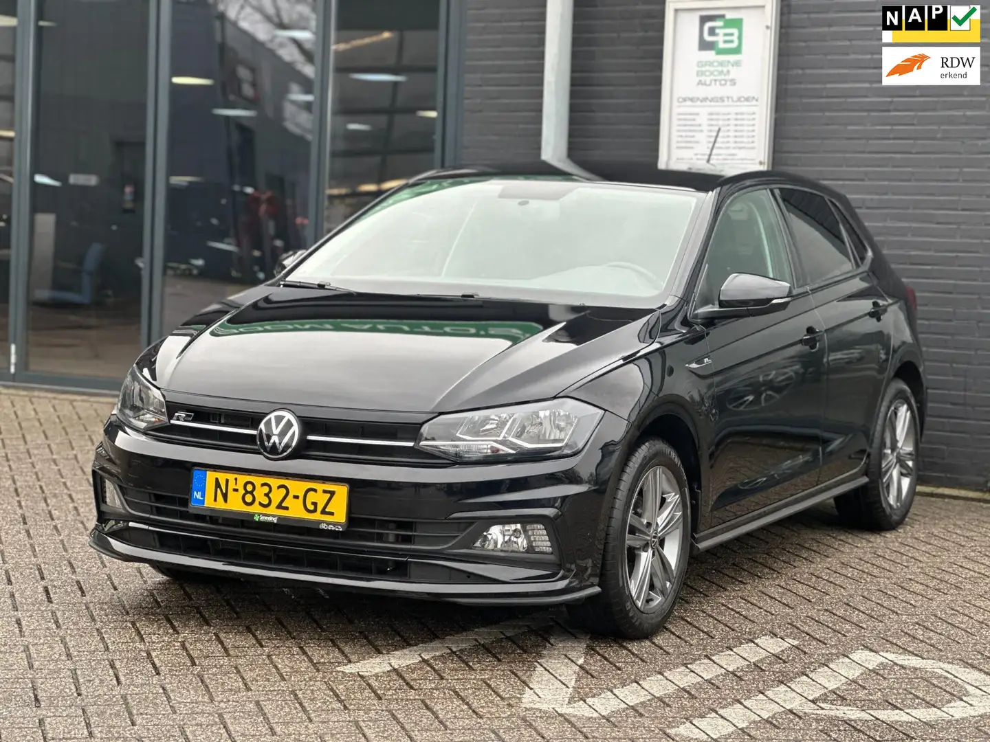 Volkswagen Polo 1.0 TSI R-Line Edition/1STE EIG/CARPLAAY/NAVI/NL-A Schwarz - 1