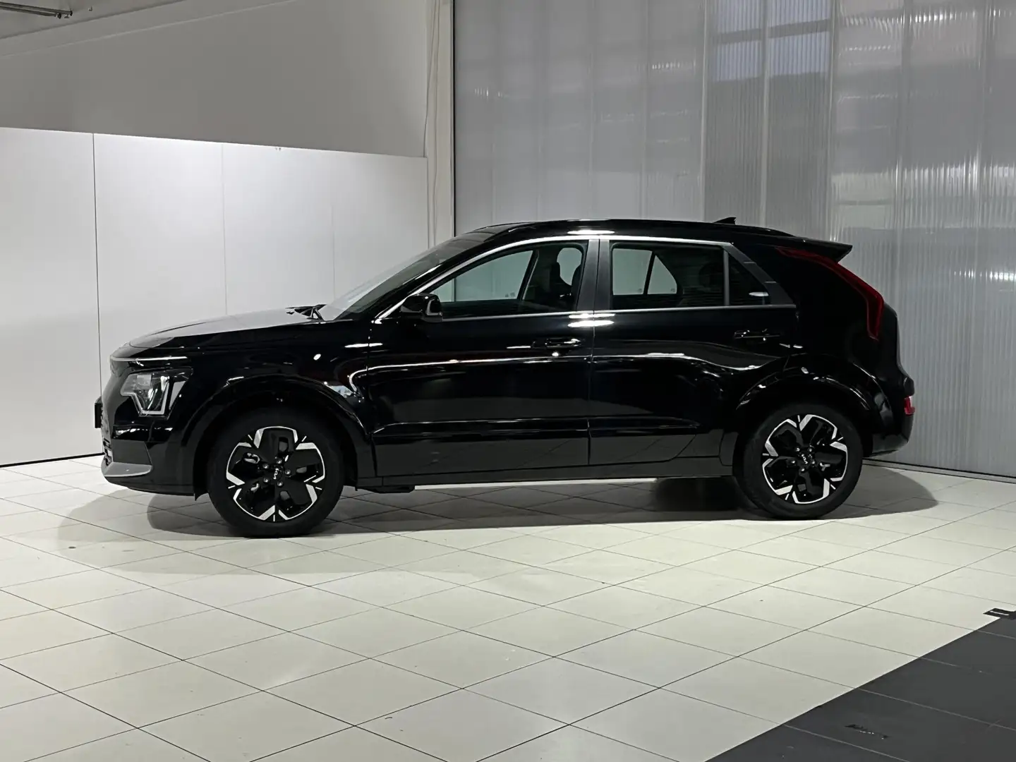 Kia e-Niro EV DynamicLine 64.8 kWh Edition, Met o.a. Stoel e Noir - 2