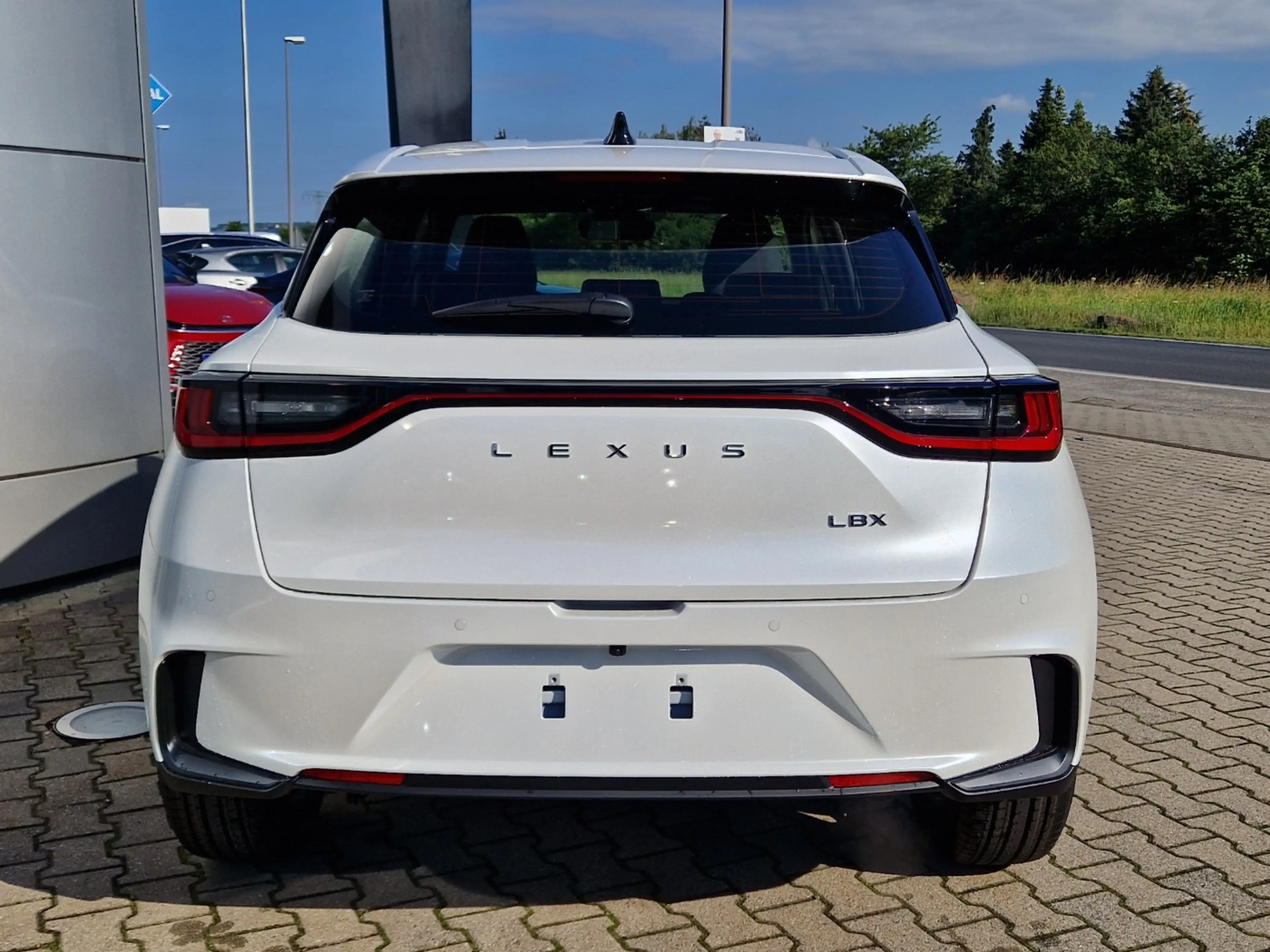 Lexus LBX 1,5 FWD Komfort Paket — photo 6
