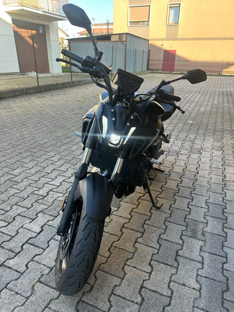 Yamaha MT-07 Nero - 1