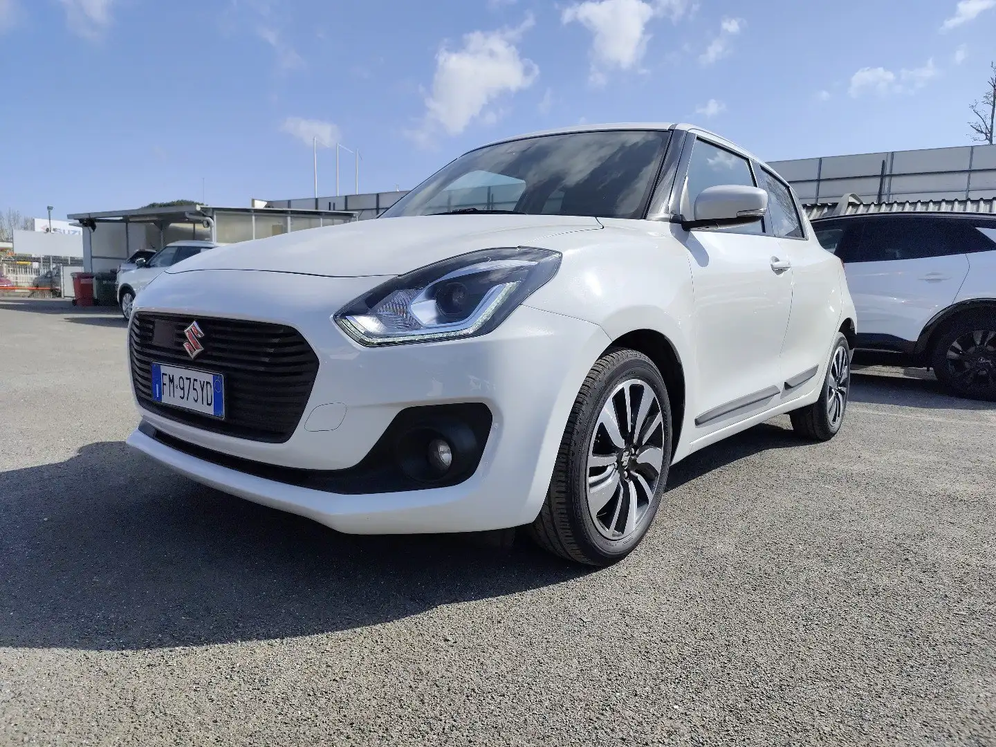 Suzuki Swift 1.2 Hybrid Top Bianco - 1