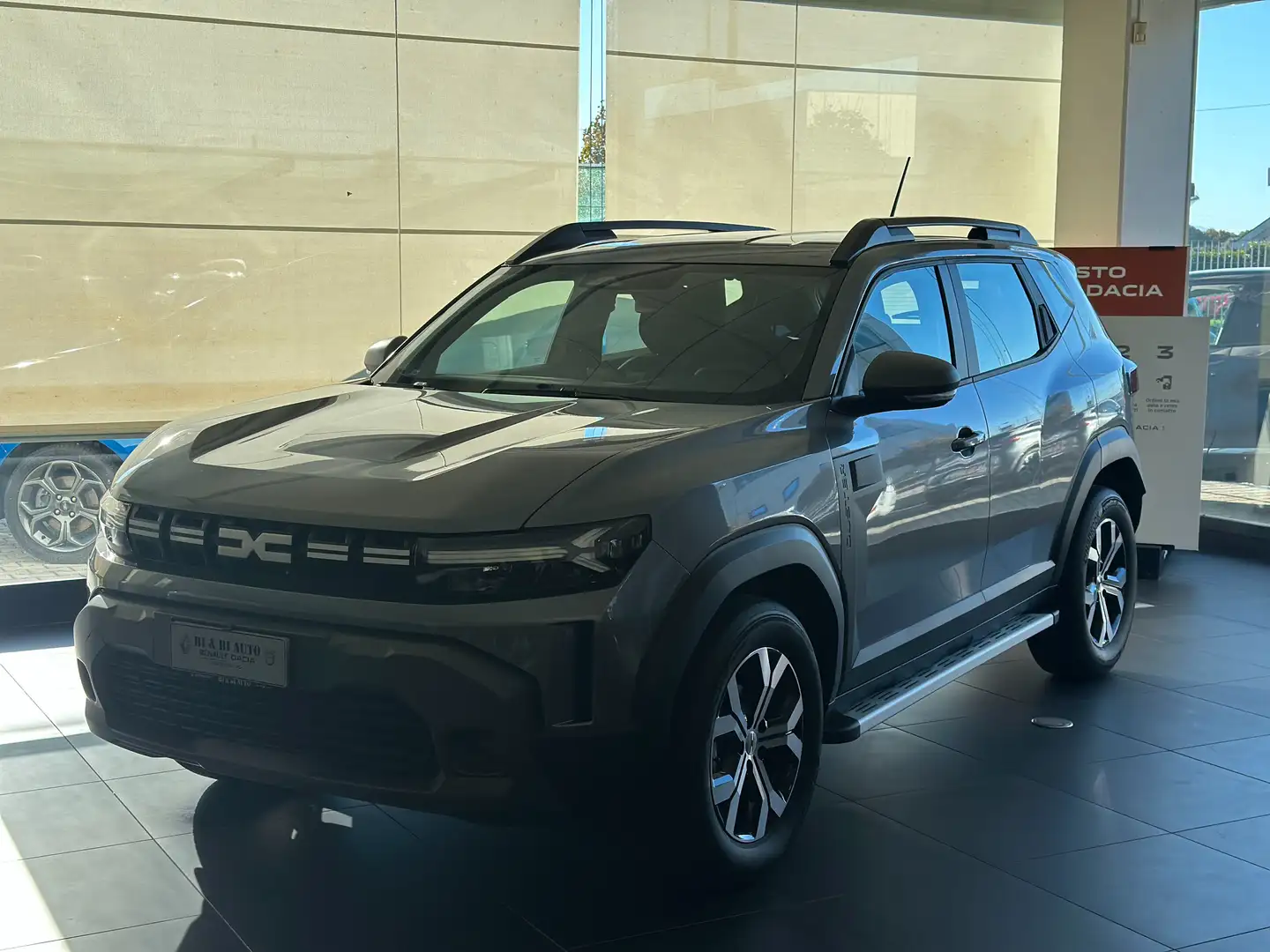 Dacia Duster Duster III 2024 1.0 Expression Eco-g 100cv Gris - 1