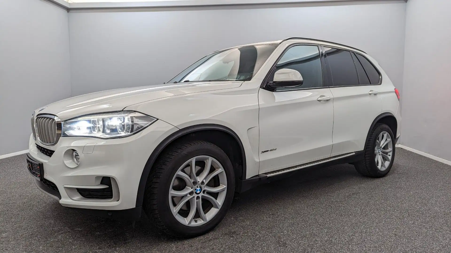 BMW X5 40d xD*PANO*HEAD-UP*SOFT-CLOSE*LED*FOND-ENTER Weiß - 1