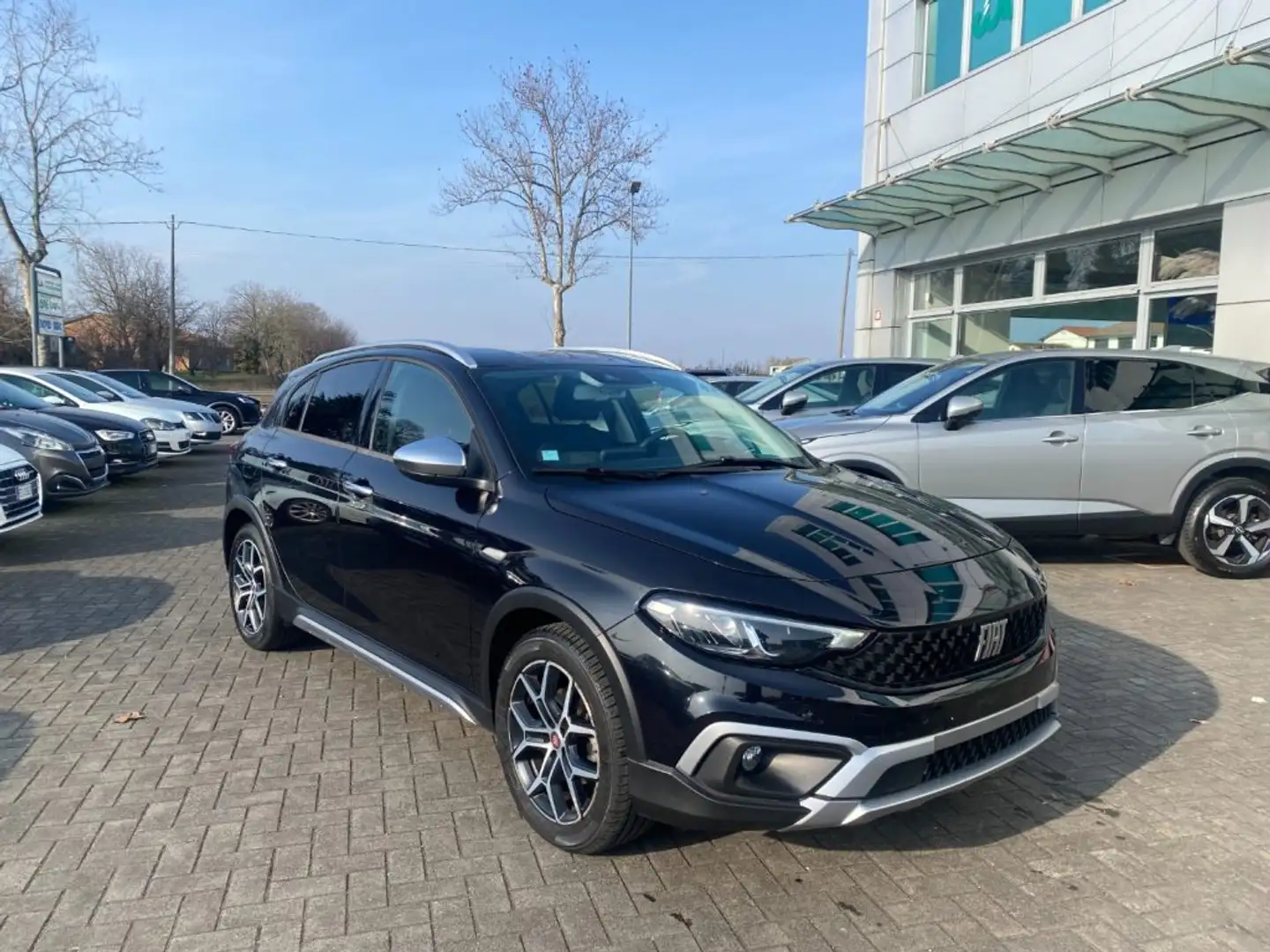 Fiat Tipo 1.0 5 porte Cross Nero - 1