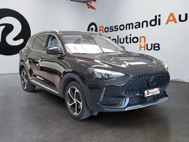 MG EHS 1.5 T LUXURY