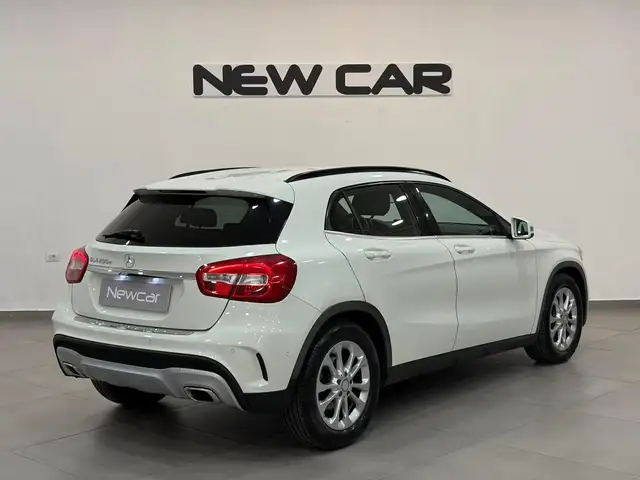 Mercedes-Benz Gla view 7