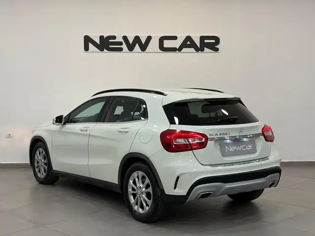 Mercedes-Benz Gla view 9