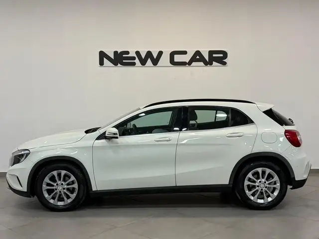 Mercedes-Benz Gla view 5