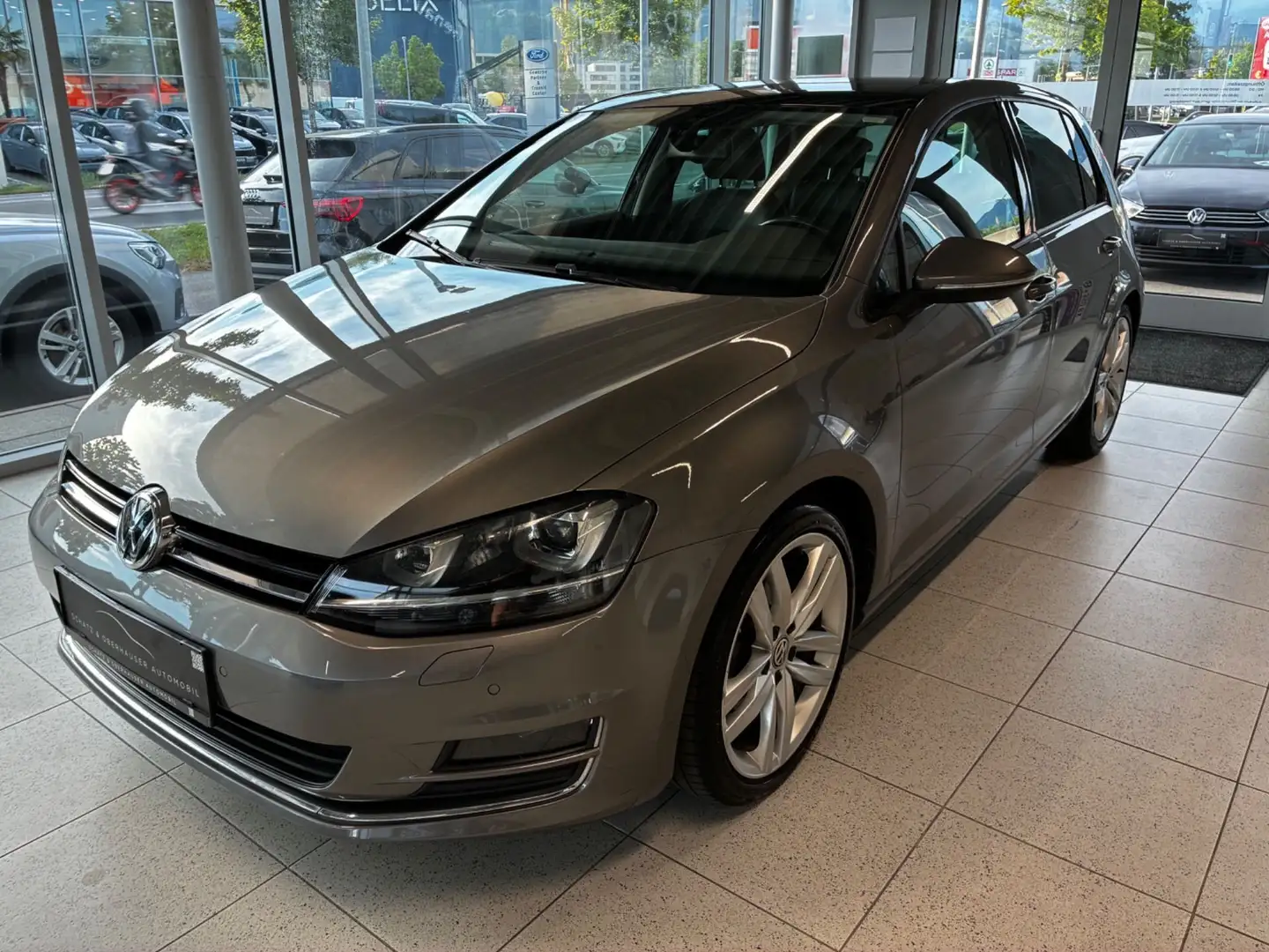 Volkswagen Golf Sky 1,4 ACT BMT TSI DSG Silber - 1