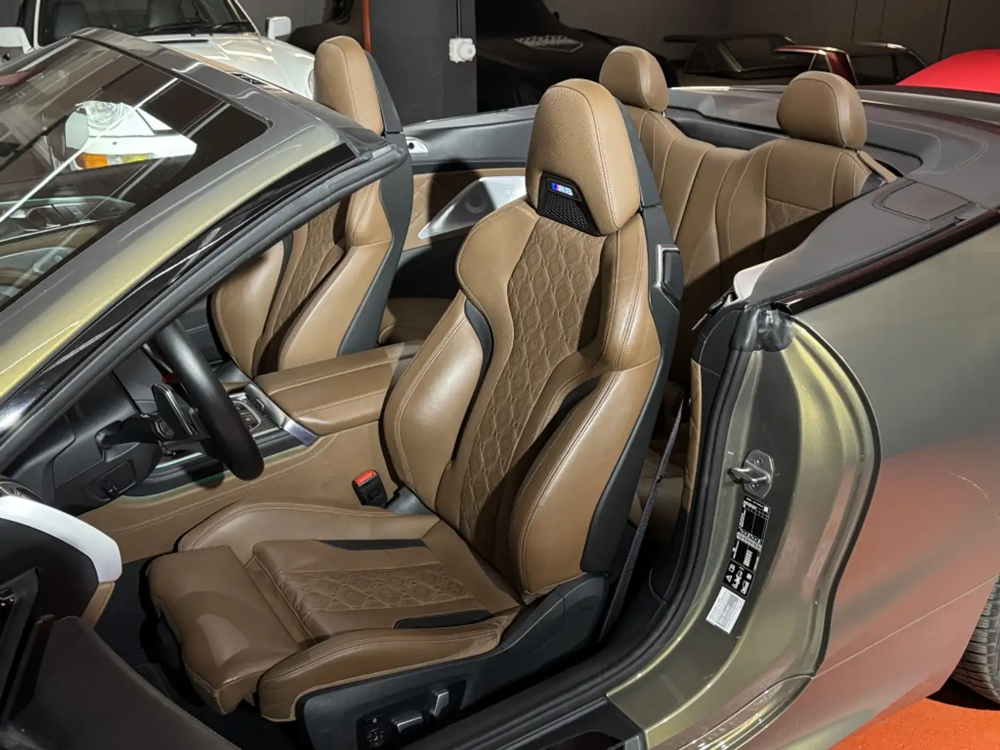 BMW M8 Competition Cabrio Zelená - 2
