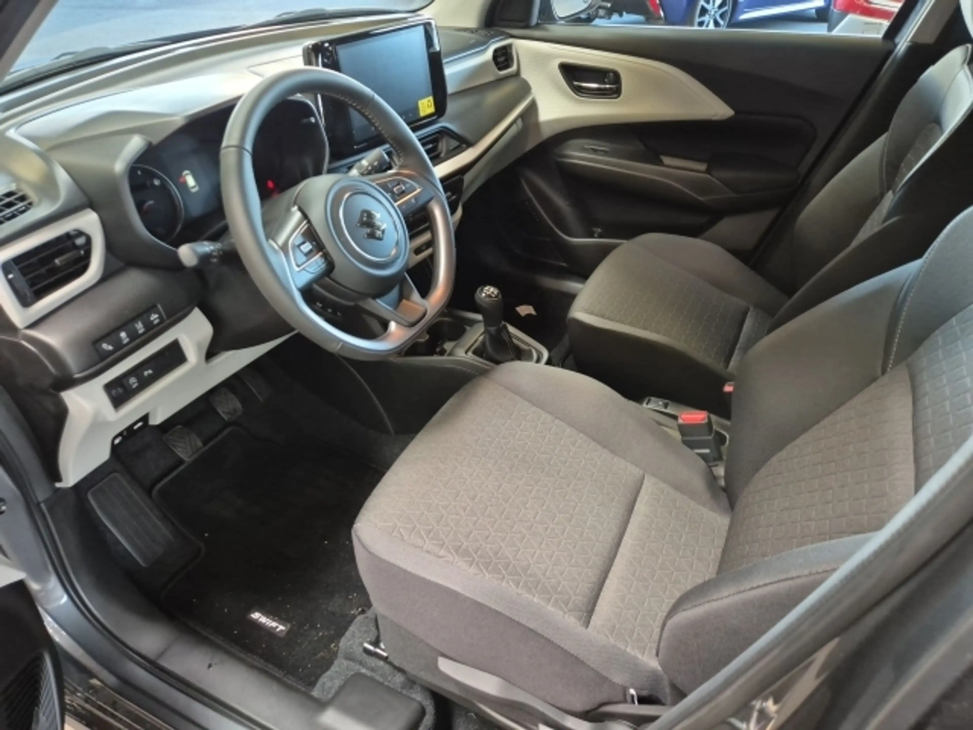 Suzuki Swift SWIFT 1.2 HYBRID shine — photo 9