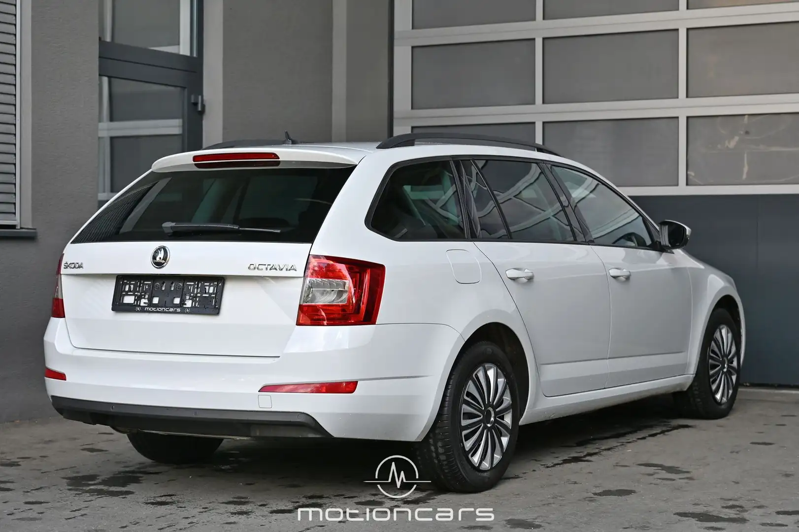 Skoda Octavia 2.0 TDI DPF Ambition Green tec Pickerl NEU Weiß - 2