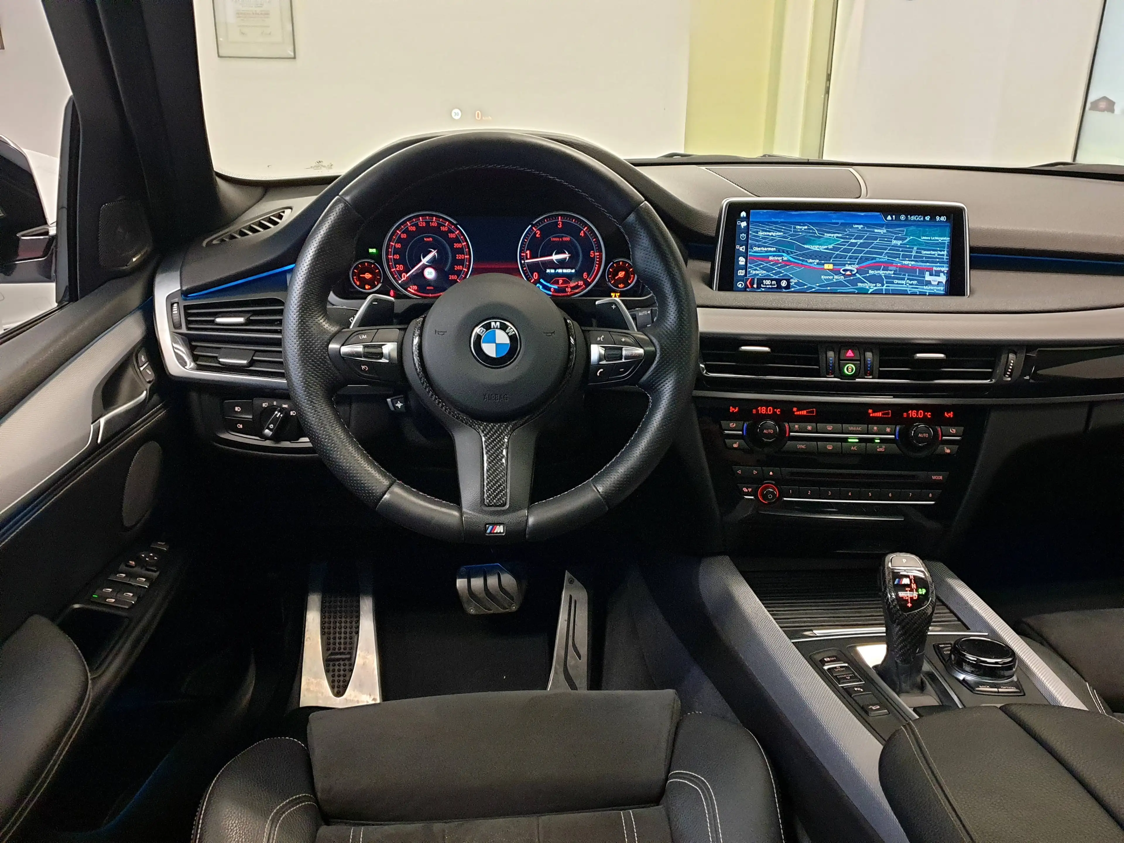 BMW X5 X5 M50d PANO HUD SOFT VIRTUAL 22 ZOLL STANDHEIZUNG — photo 7
